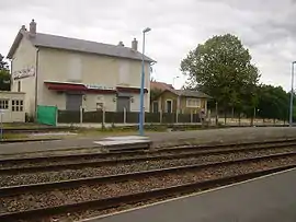 The railway station in Saint-Germain-du-Puy