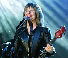 Suzi Quatro playing in Australia in 2007