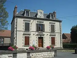 The town hall in Voussac