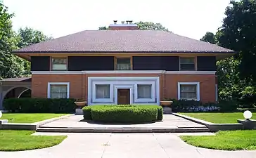 William H. Winslow House, de Frank Lloyd Wright, River Forest, Illinois (1893–94)