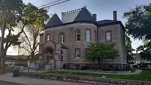 Marion County courthouse in Yellville