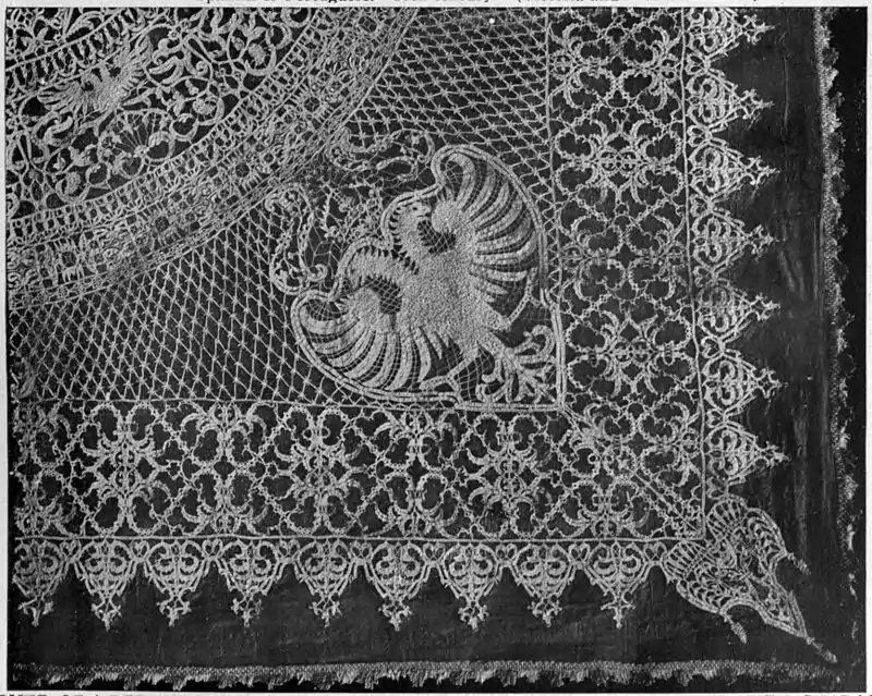 1911 Britannica - Lace 2.jpg