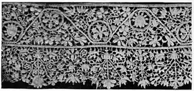 1911 Britannica - Lace 7.jpg