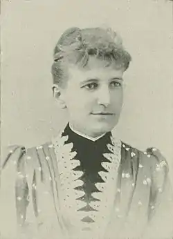 SOPHIA BRAEUNLICH.jpg