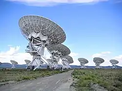 Zespół teleskopów w Nowym Meksyku.A telescope complex in New Mexico.